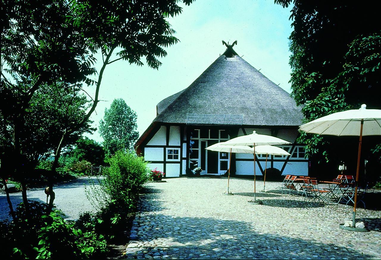 Seehotel Am Neuklostersee Exterior photo